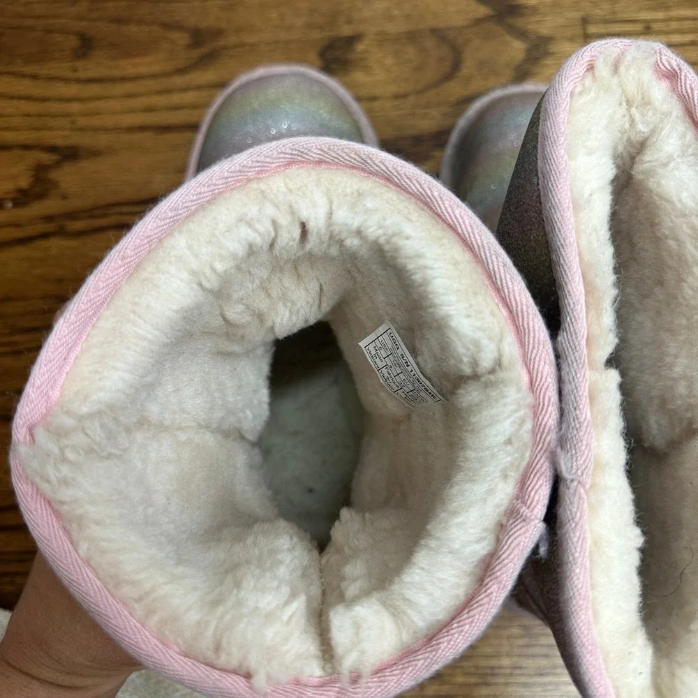 UGG Kids Classic II Glitter Boots Rainbow Pink Kids Size 5 Style 1130784K